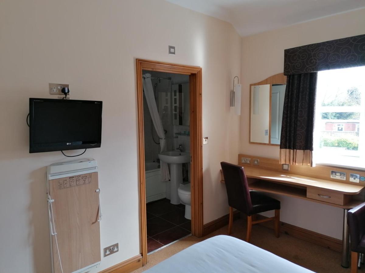 The Queensgate Hotel Peterborough Esterno foto