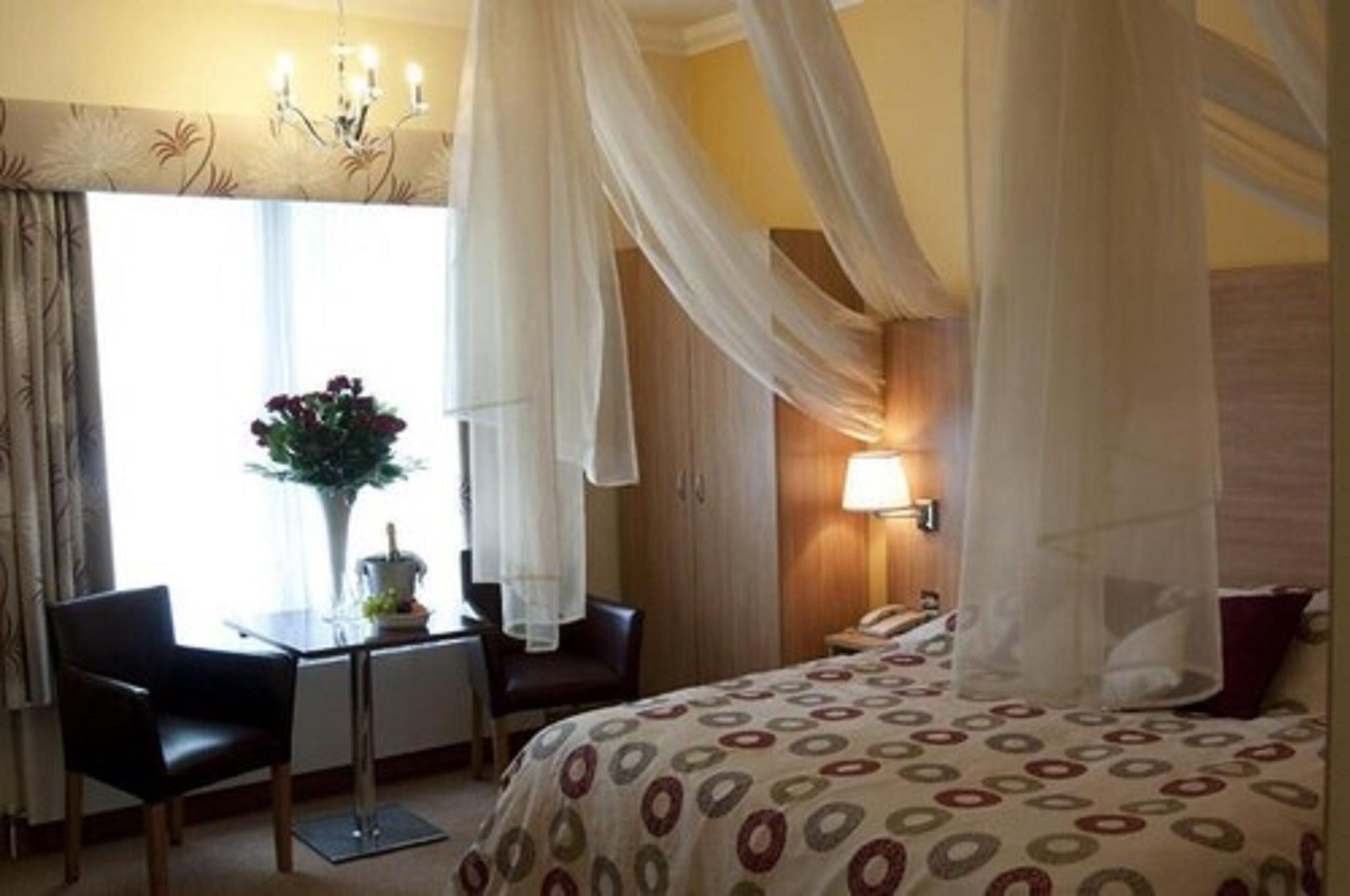 The Queensgate Hotel Peterborough Esterno foto
