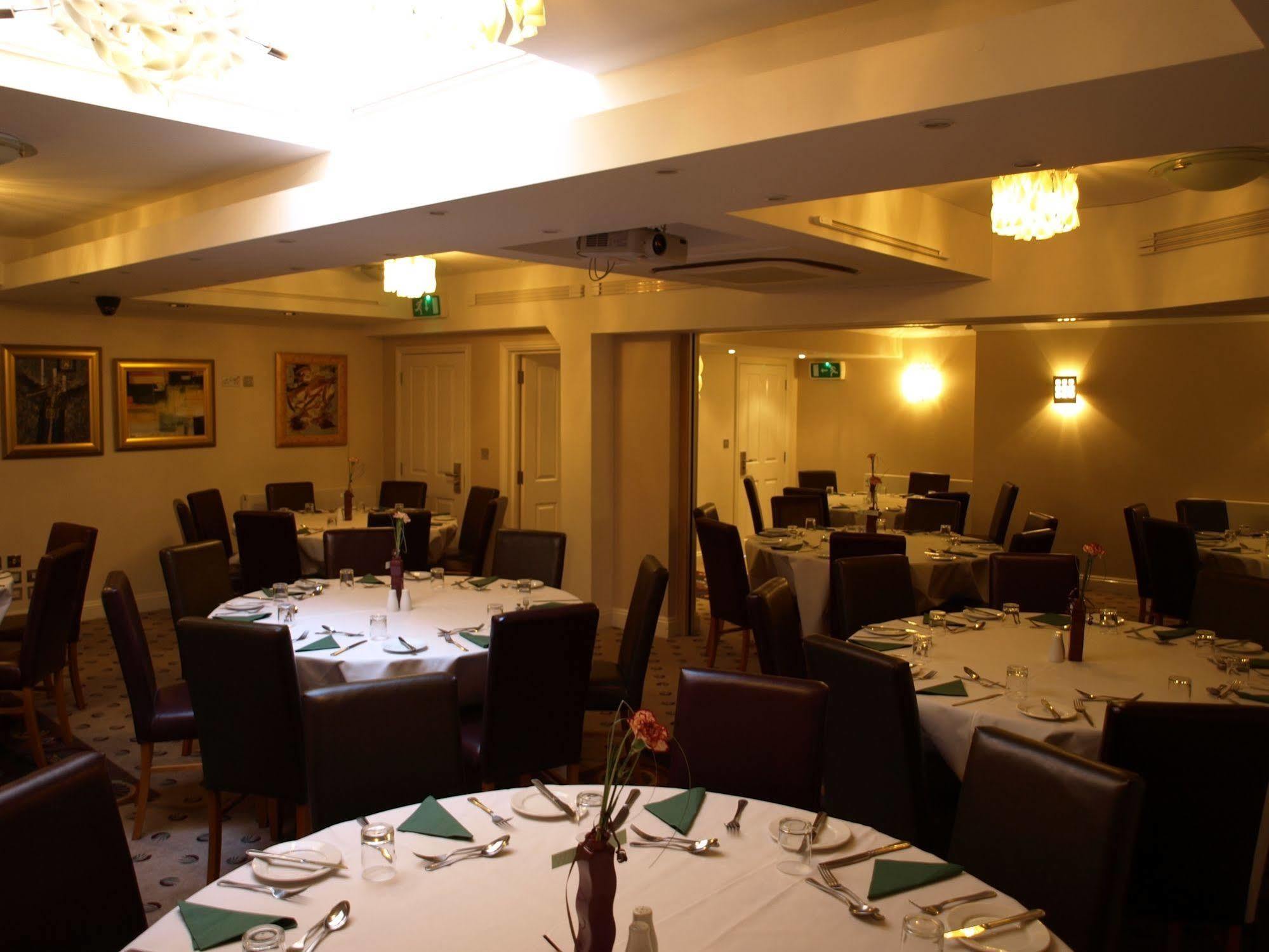 The Queensgate Hotel Peterborough Esterno foto